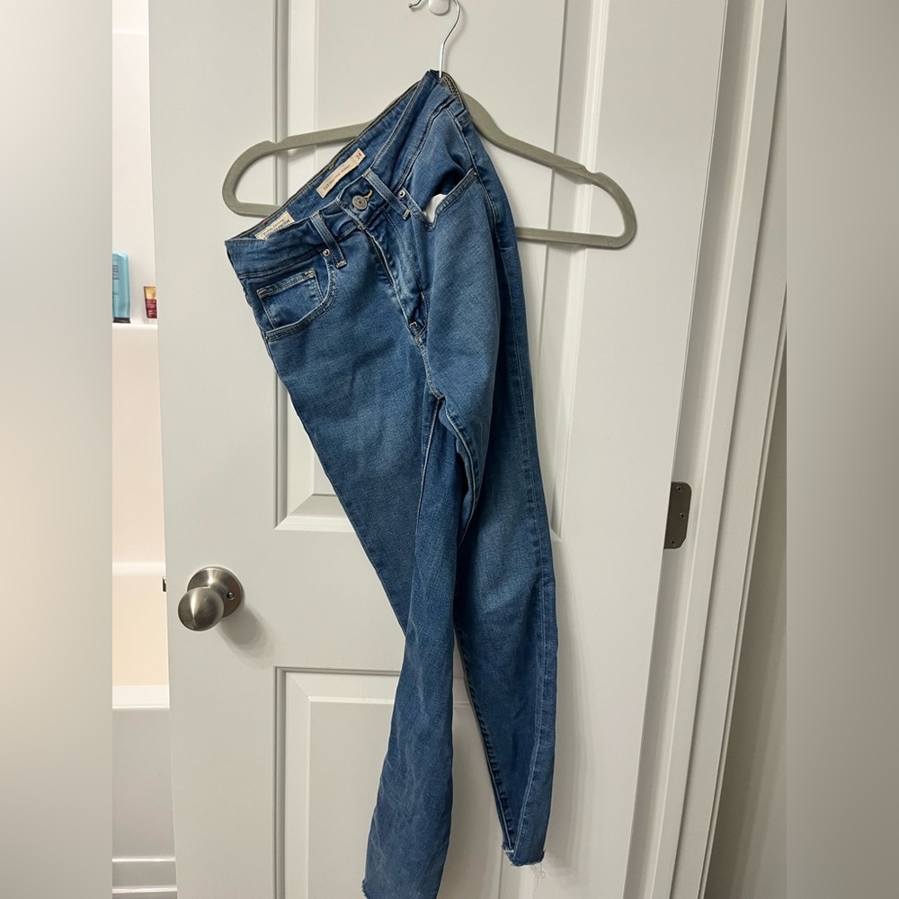 Levi’s size 24